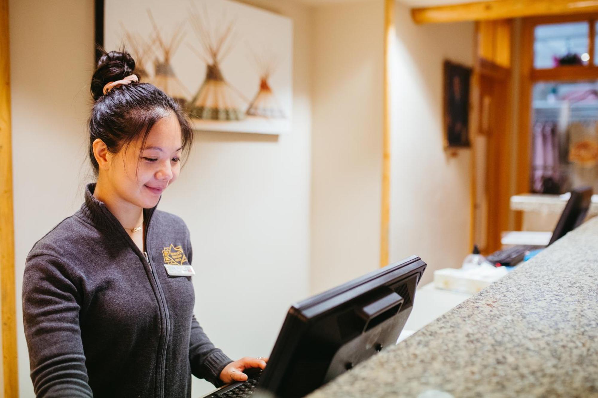 Brewster Mountain Lodge Banff Zewnętrze zdjęcie
