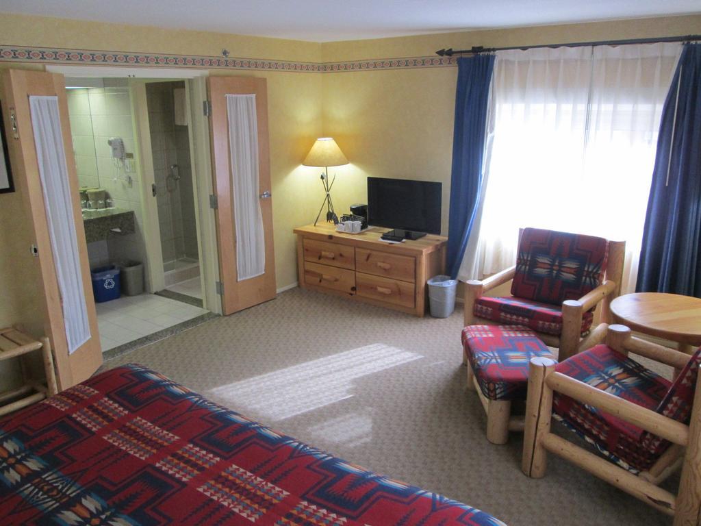 Brewster Mountain Lodge Banff Pokój zdjęcie