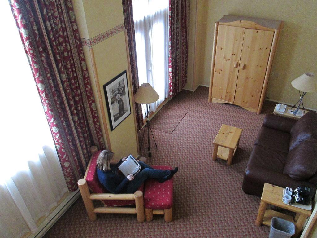 Brewster Mountain Lodge Banff Pokój zdjęcie